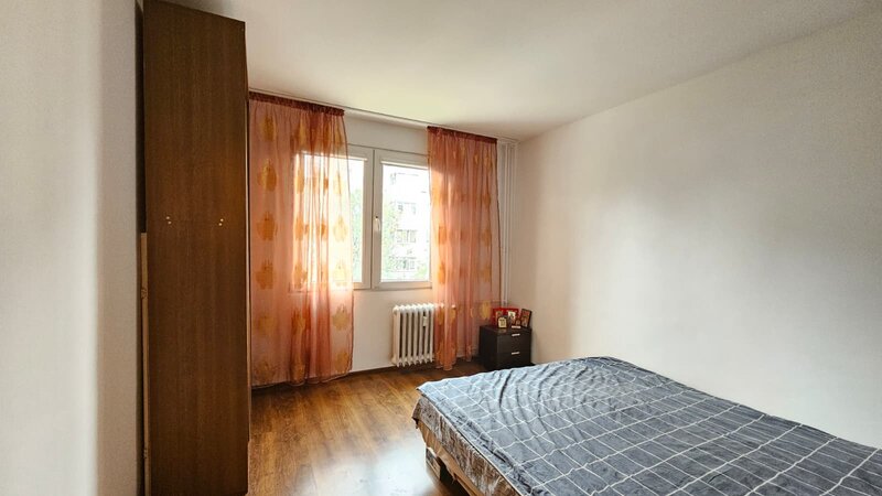 1 Decembrie, inchiriere apartament 3 camere la pret de 2 camere.